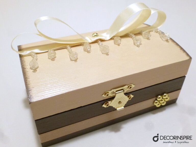Dekoracyjne pudełko dekoracyjne pudełko ecru i brąz